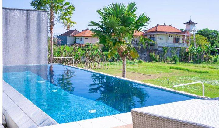 Kompleks Villa Freehold Villa Sawah Sawah di Batu Belig, Seminyak 1