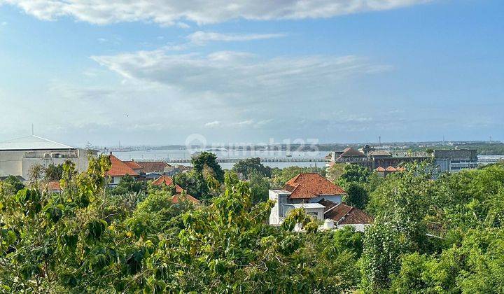 Dijual Villa Eksotiis 5 BR di Nusa Dua dengan Pemandangan Indah 1