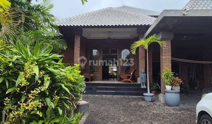 Villa With Garden For Sale Near Airport At Tuban, Kuta 1