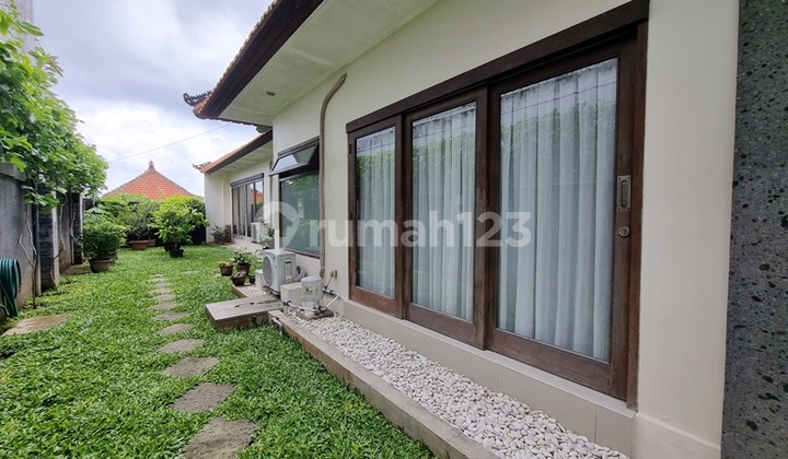 Dijual Rumah 1 Lantai Sangat Terawat di Siligita Nusa Dua 2