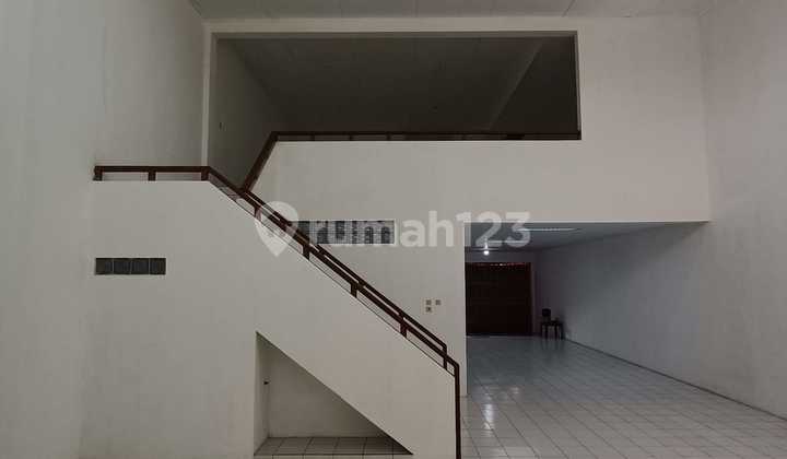 For Sale 2-Story Shop House on Main Road Gunung Agung - Padang Sambian 2