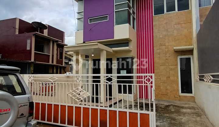 Disewakan Rumah Cantik Minimalis 2 Lantai Di Kota Malang 2