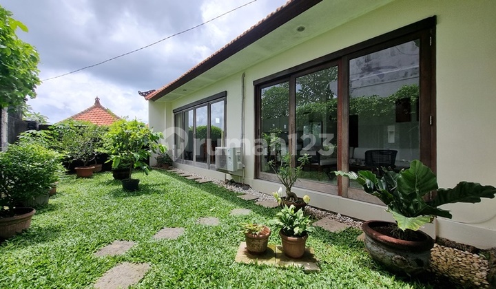 Dijual Rumah 1 Lantai Sangat Terawat di Siligita Nusa Dua 1