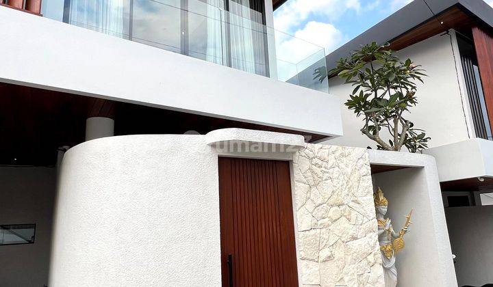 Leasehold Stylish Villa Ready-to-use Two-bedroom  in Umalas  1