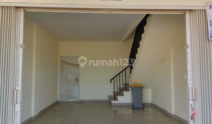 Ruko 2 Lantai disewakan murah  3