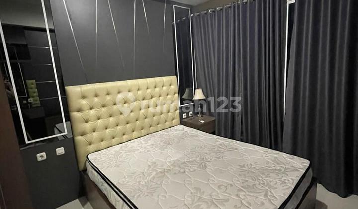 ******** Fully Furnished with Pond View 1