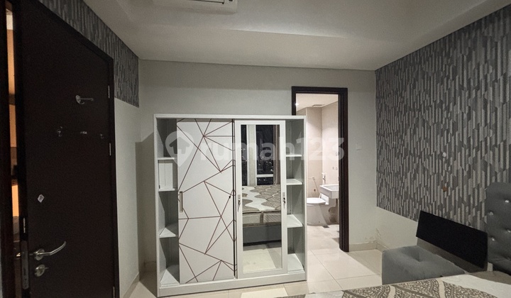 Disewakan Apartemen Puri Mansion 3 Bedroom Fully Furnish 2