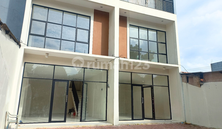 For Sale: New Building Shop House on Karang Tengah Roadside 2