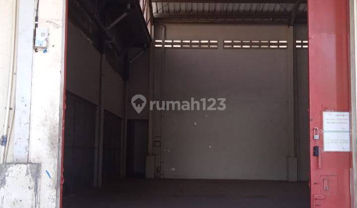 Gudang di Gudang Daerah Ramai Tengah Kota Jalan Besar, Bandung  10