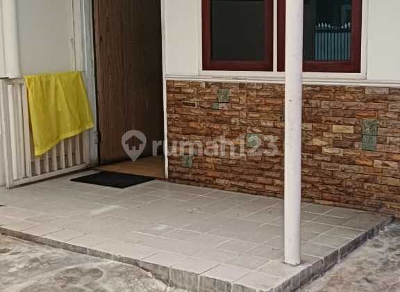 Rumah Sewa Siap Huni Lingkungan Nyaman dan Tenang Area Pondok Indah Jaksel 2