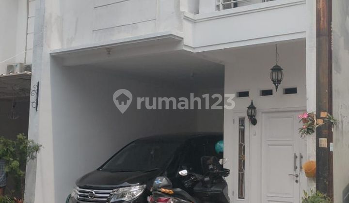 Rumah 2 lantai siap huni lingkungan asri dan nyaman area strategis Rumah 2 lantai siap huni lingkungan asri dan nyaman area strategis