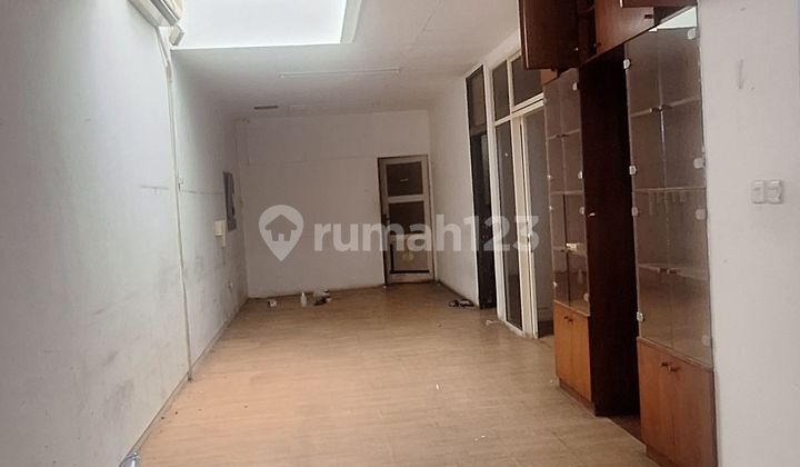 Rumah 1 Lantai Terawat Lingkungan Nyaman dan Tenang Area Strategis di Pondok Indah Jaksel 2