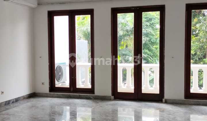 Rumah 2 Lantai Siap Huni View Lapangan Golf Pondok Indah 2