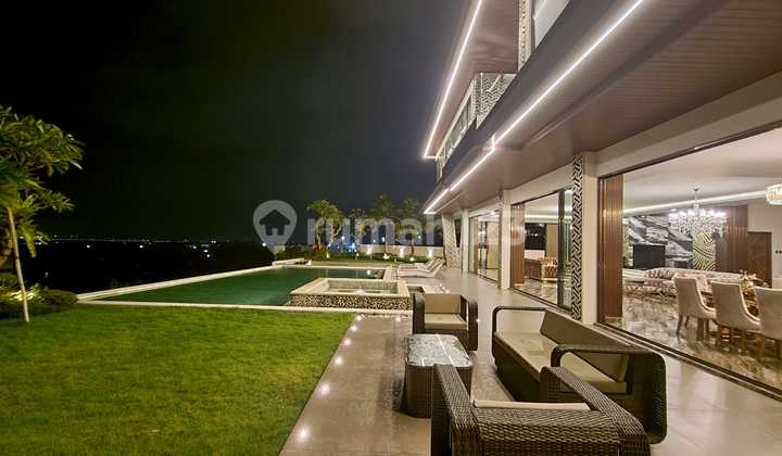 Villa Mewah Area Strategis View Laut dan Gunung di Jimbaran Bali