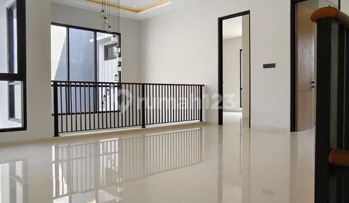 Rumah Baru Siap Huni Lingkungan Elit Nyaman dan Aman 2