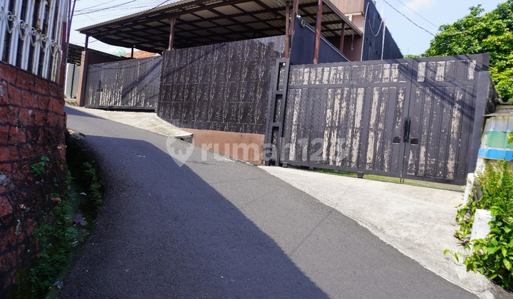 Rumah Mewah 3 Lantai Area Strategis di Kalisari Jakarta Timur Rumah Mewah 3 Lantai Area Strategis di Kalisari Jakarta Timur