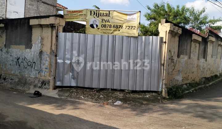 For sale. Land ready to build in strategic area Lebak Bulus. For sale. Land ready to build in strategic area Lebak Bulus.