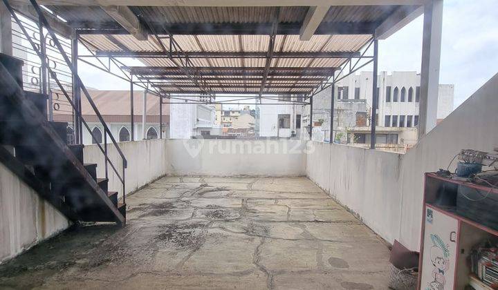 Dijual Rumah 3 Lantai Strategis Tengah Kota 6