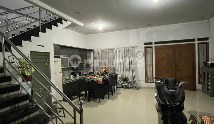 Dijual Kost Full Kelurahan Ancol, Bandung Tengah 19 Kamar, 3 Lantai, SHM