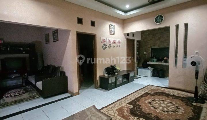 Rumah terawat siap huni di Gempol asri  2