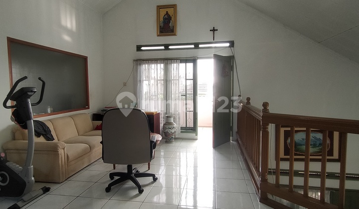 Jual Rumah Hook Besar Terawat Cimahi Jual Rumah Hook Besar Terawat Cimahi