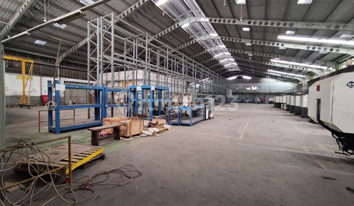 Pabrik dan gudang esklusif lokasi gunung putri