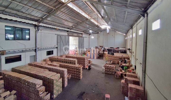 Gudang dan kantor   dekat tol di Jalan Raya Jakarta - Bogor Kota Depok 6