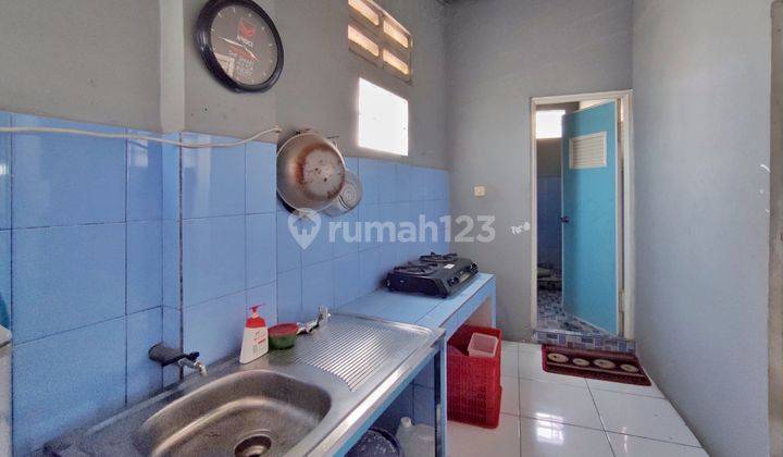 Gudang dan kantor   dekat tol di Jalan Raya Jakarta - Bogor Kota Depok 15