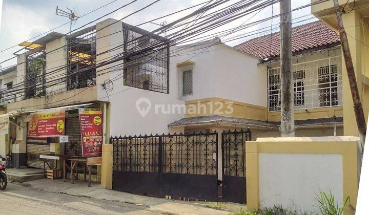 Kostan 20 Kamar dihuni  penuh Full Furnish daerah Margonda Depok 1