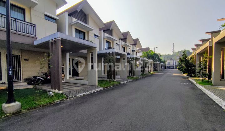 Rumah Dijual di Podomoro Galf View Gunung Putri 2