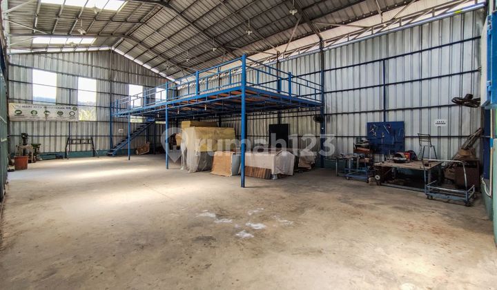 Ready-to-use Warehouse / Workshop in Citeureup