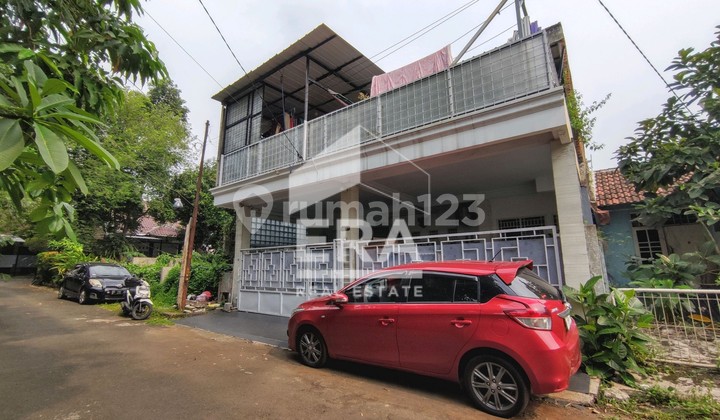 rumah 2 lantai nyaman dalam perumahan puri nirwana estate Cibinong