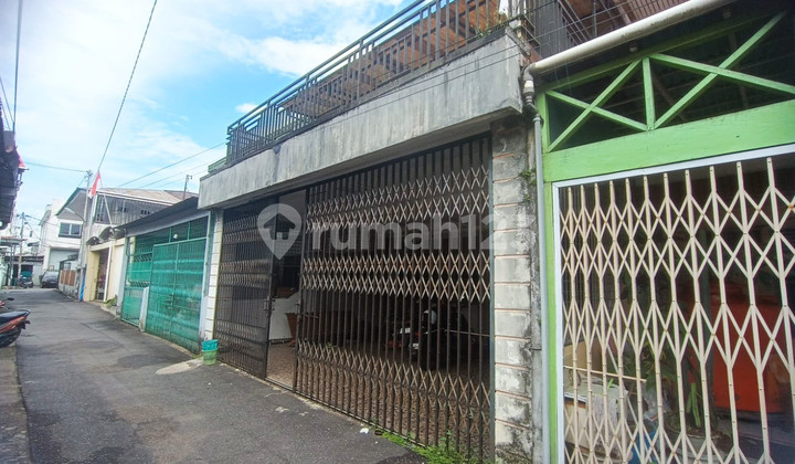 Rumah Tengah Kota Gang bangau merdeka, Pontianak