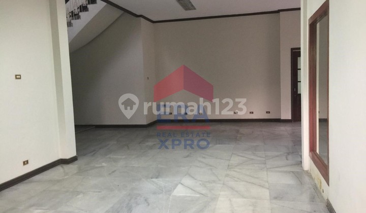 Rumah Tepi Jalan Ahmad Yani Untuk Hotel Komersil Kota Pontianak
