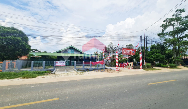 Rumah Tepi Jalan Besar Bambang Ismoyo, Kota Singkawang 10
