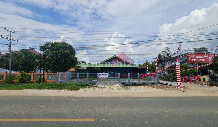 Rumah Tepi Jalan Besar Bambang Ismoyo, Kota Singkawang 11