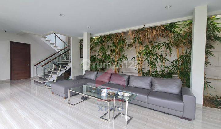 Rumah 2 Lantai Modern Tropis Siap Huni Paris 2, Kota Pontianak 6