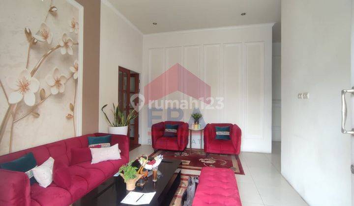 Rumah 2 Lantai Lokasi Paris 2 Gg Wisuda, Pontianak 2