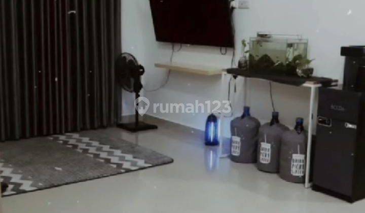 Rumah Semi Furnished D Kinan Res Ujung Pandang, Pontianak  2