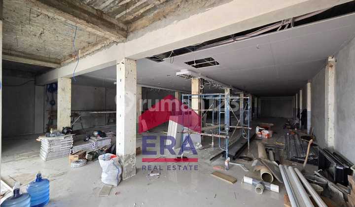 LIMITED UNIT Commercial Building by the Road Strategic Location Gusti Situt Mahmud, Pontianak 2