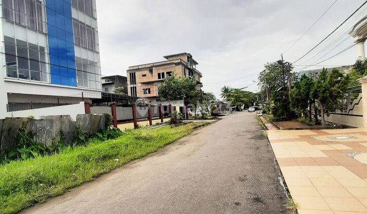 Tanah Posisi Kota Cocok Untuk Usaha Cafe Jalan Di Panjaitan, Pontianak 2