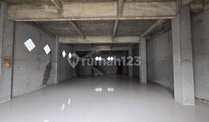 Shop House on Jl KHW Hasyim New Shop House Ready for Use 2