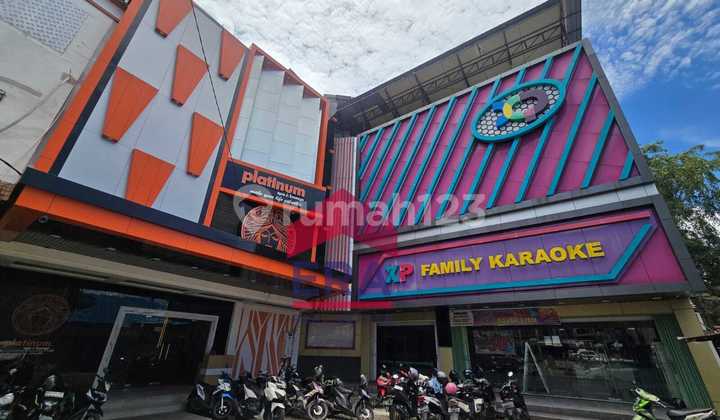 Ruko dengan Benefit Bisnis tengah kota Teuku Umar, Pontianak Ruko dengan Benefit Bisnis tengah kota Teuku Umar, Pontianak