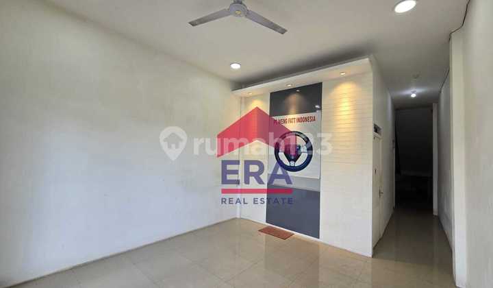 Ready-to-Use Shop House in Developing Location, Kapur Village, Kubu Raya 2