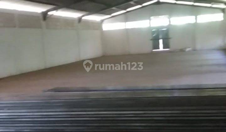 Tanah Luas Dengan Lokasi Strategis di Cirebon. Tna