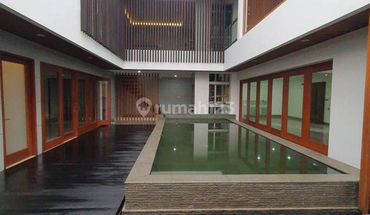 Rumah Modern Tropical Minimalis di Pondok Indah 1