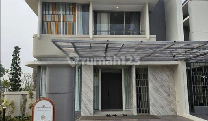 Rumah Modern Pertama Cluster Fontis Lakevilla, BSD