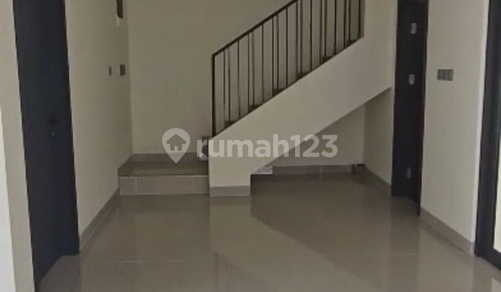 Rumah Baru Siap Huni di Gading Serpong 2
