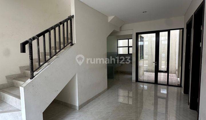 Dikontrakan rumah 2lantai di lavon 1 cluster echanta tipe c 1