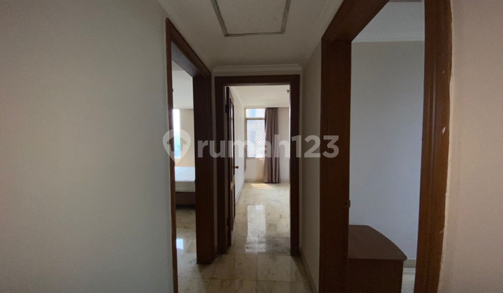 Apartemen 3BR Slipi, Lokasi Strategis dan Harga Menarik! 2